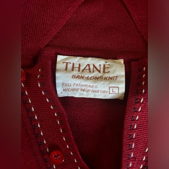 Thane Vintage Red Sweater with an Embroidered Collar and a Rich Vibrant Color - Picture 7 of 7